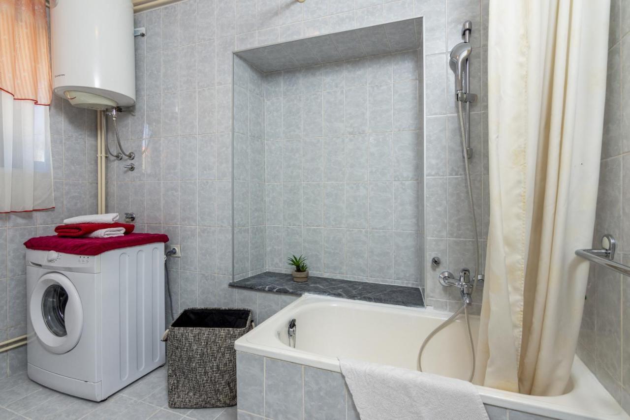 Family Friendly Apartments With A Swimming Pool Cepic, Central Istria - Sredisnja Istra - 11636 Zatka Cepic 外观 照片