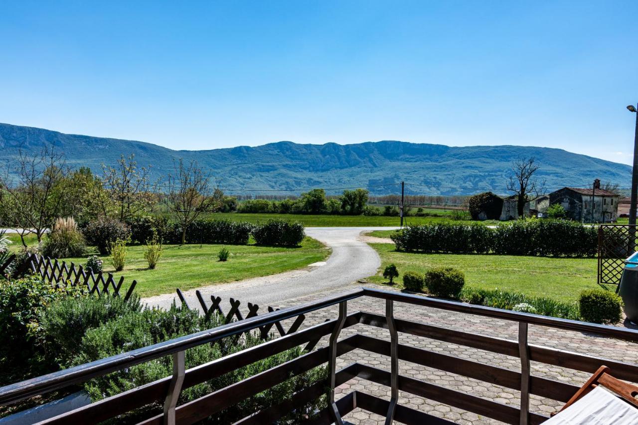 Family Friendly Apartments With A Swimming Pool Cepic, Central Istria - Sredisnja Istra - 11636 Zatka Cepic 外观 照片
