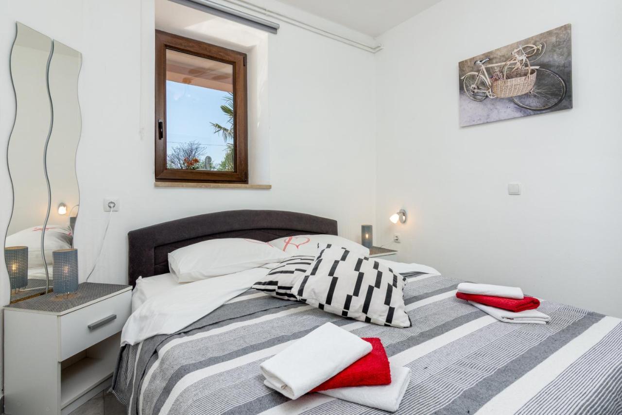 Family Friendly Apartments With A Swimming Pool Cepic, Central Istria - Sredisnja Istra - 11636 Zatka Cepic 外观 照片